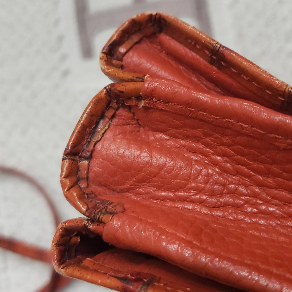 BRIGHTON ORANGE CROCODILE PATTERN CROSSBODY BAG - Picture 13 of 16